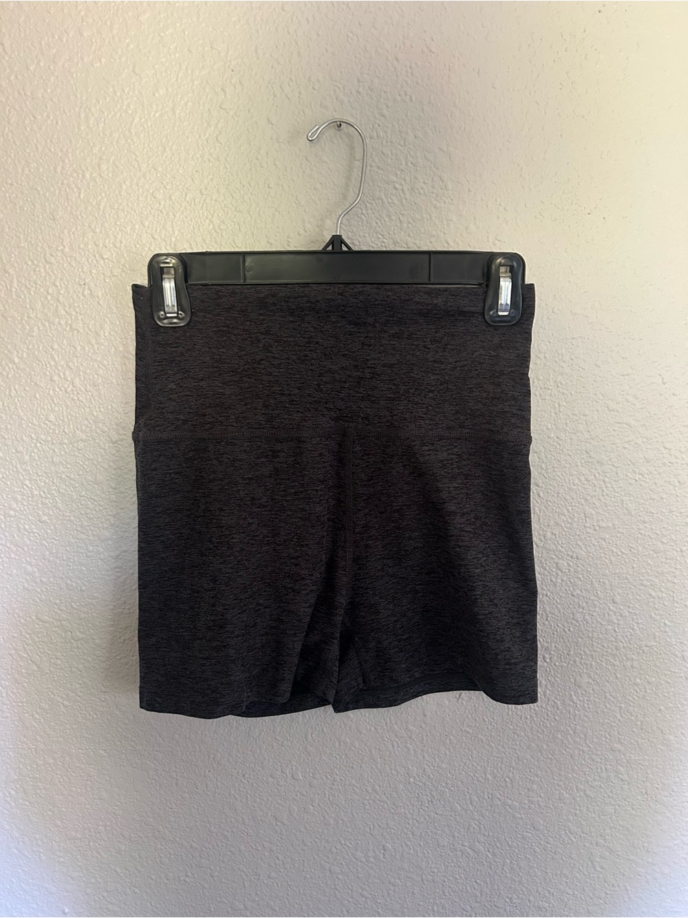 Beyond Yoga Keep Pace Short 3”